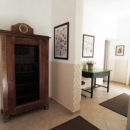 Bioweingut Hauerhof 99 -apartment 3 クロスターノイブルク